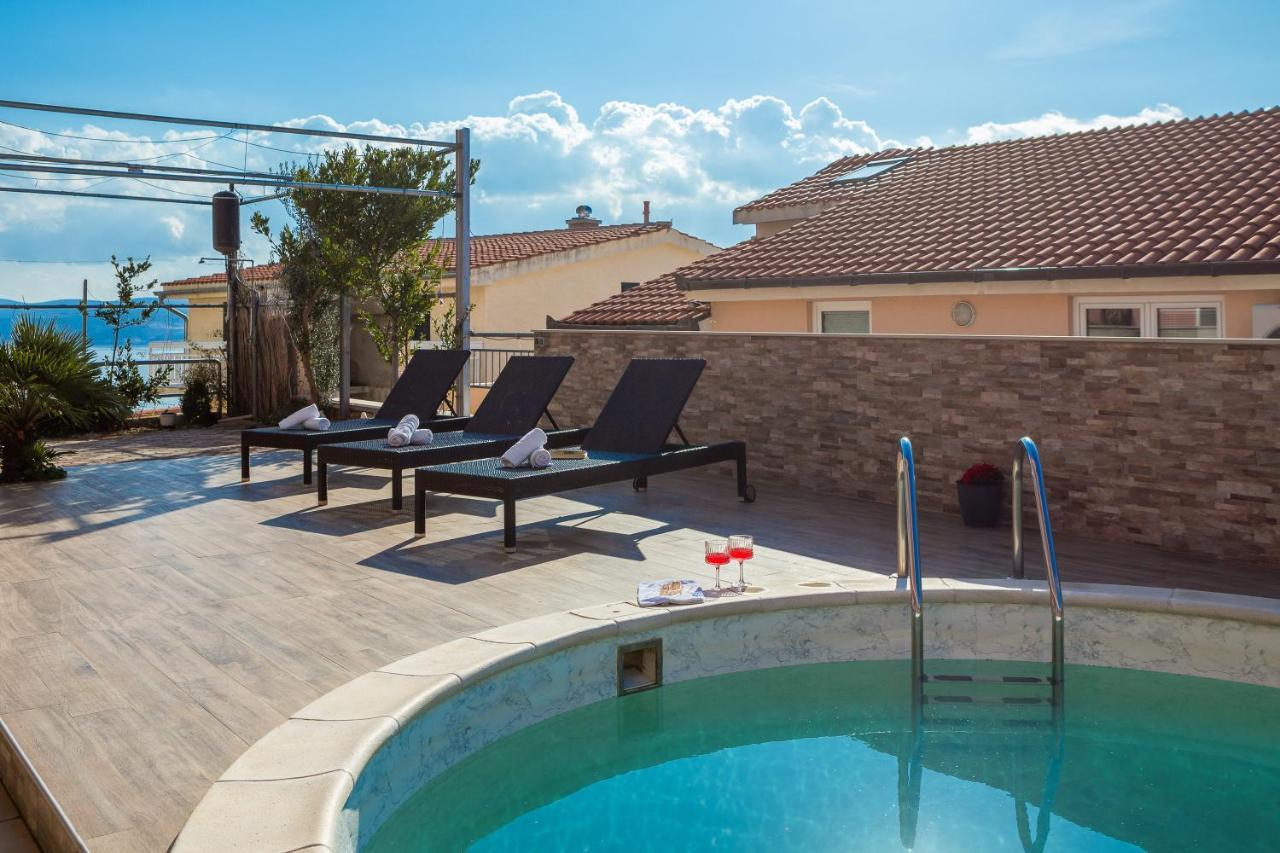 Solaris Holiday Home - Private Pool Stanici Екстериор снимка
