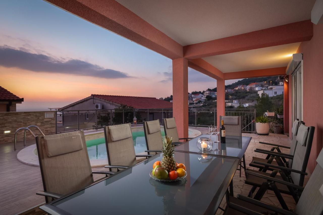 Solaris Holiday Home - Private Pool Stanici Екстериор снимка