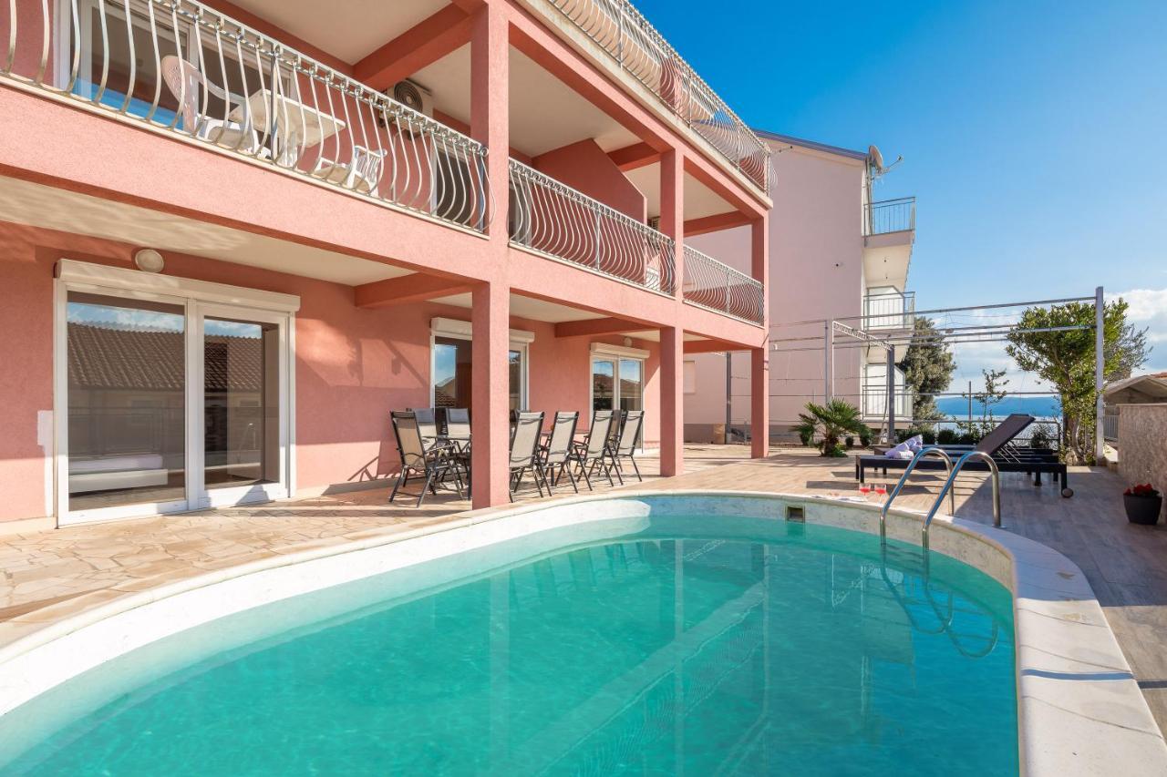 Solaris Holiday Home - Private Pool Stanici Екстериор снимка