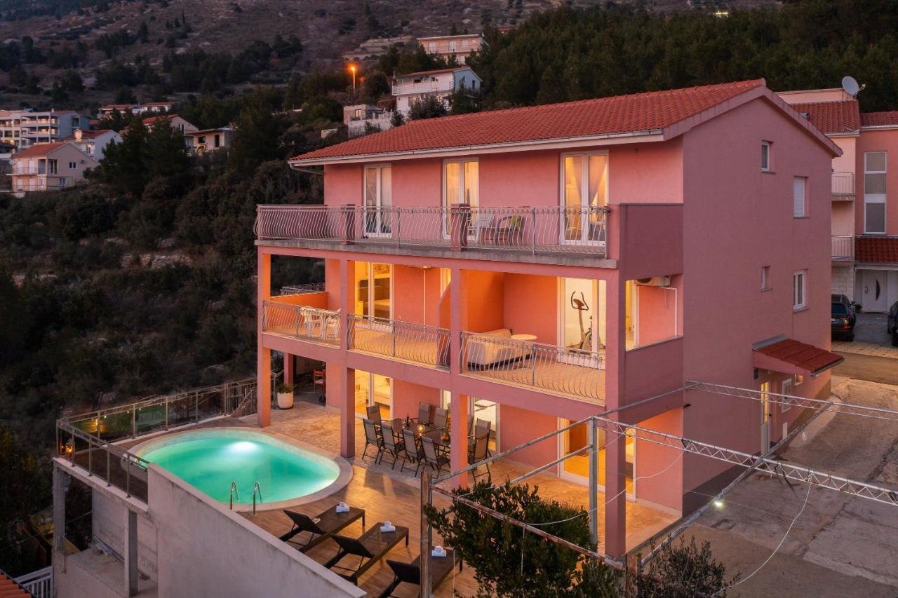 Solaris Holiday Home - Private Pool Stanici Екстериор снимка