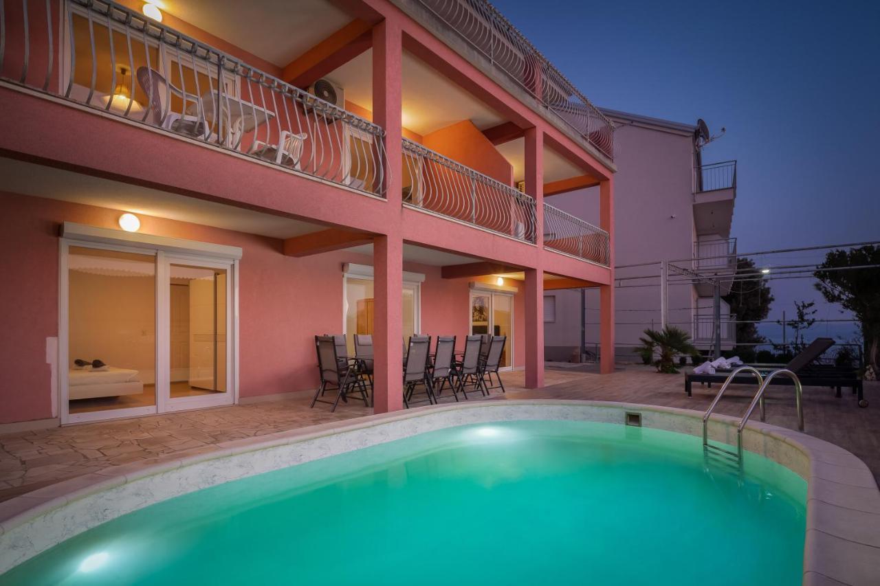 Solaris Holiday Home - Private Pool Stanici Екстериор снимка